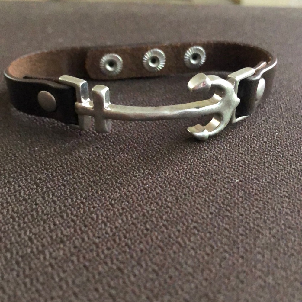 Premier Designs leather anchor bracelet